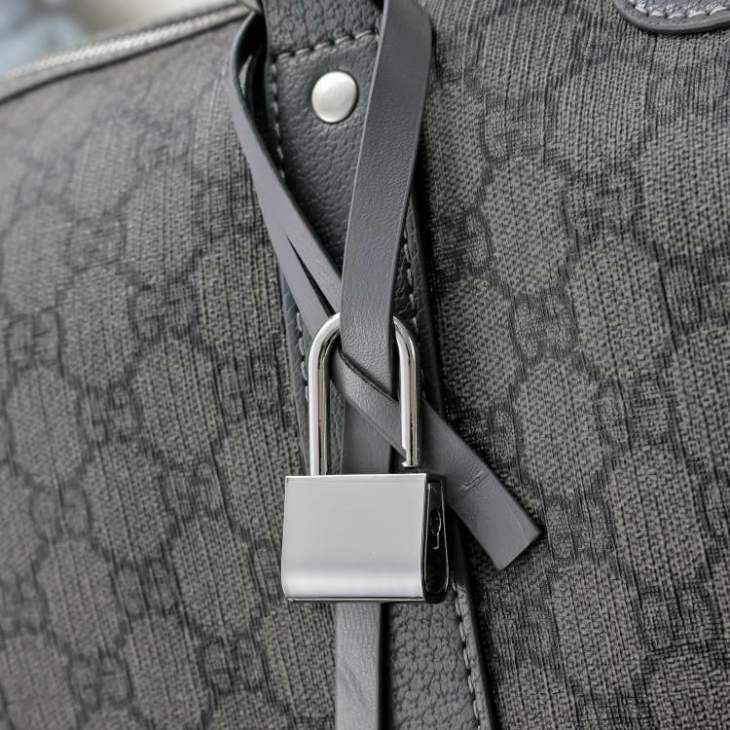 Picture of Gucci Mens Bags _SKUfw198497123fw